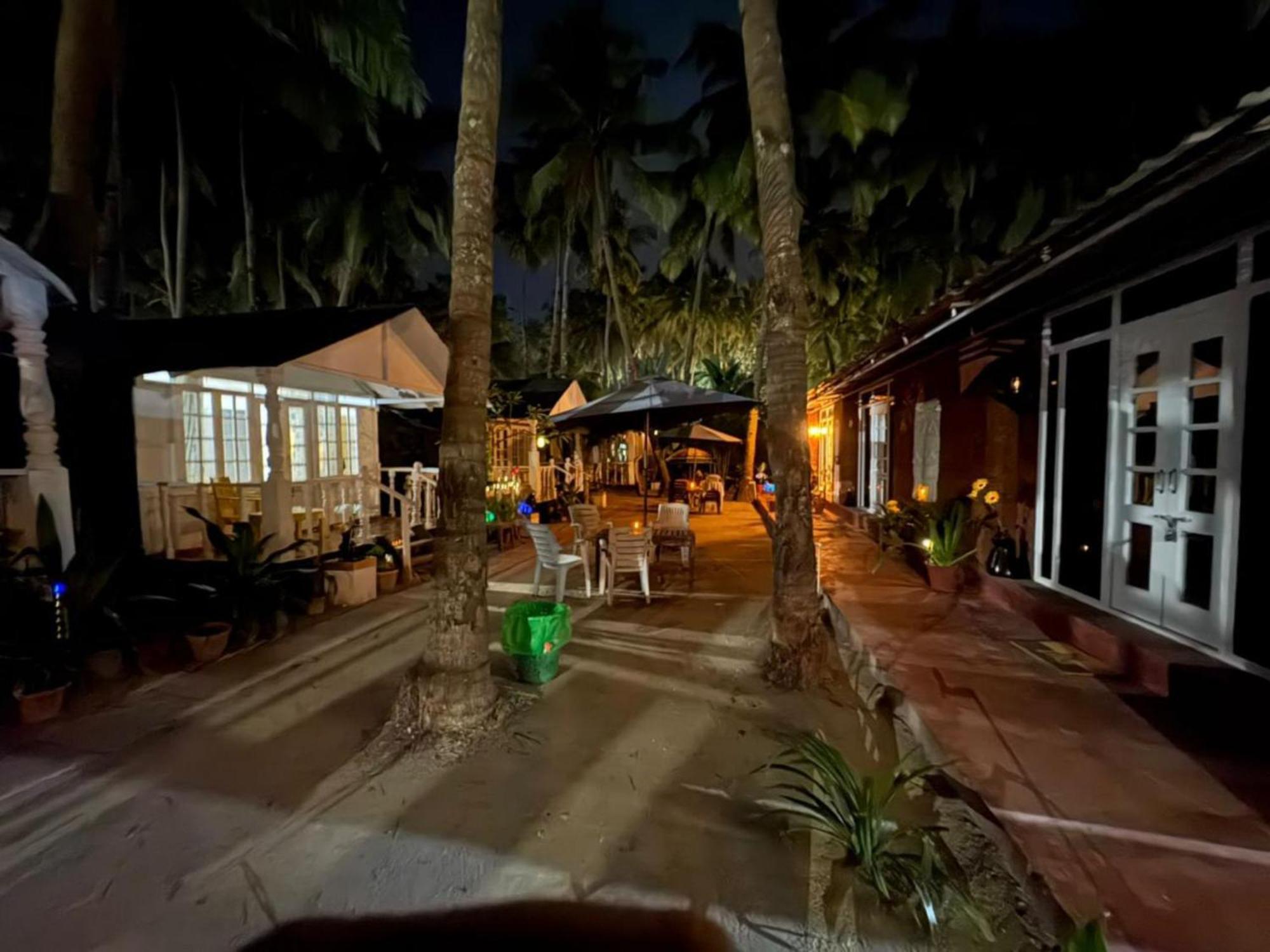 The Charming Nights Hotel Palolem Exterior foto
